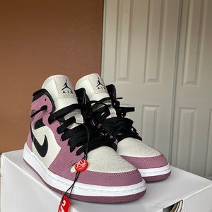Air Jordan 1 berry pink Woman’s